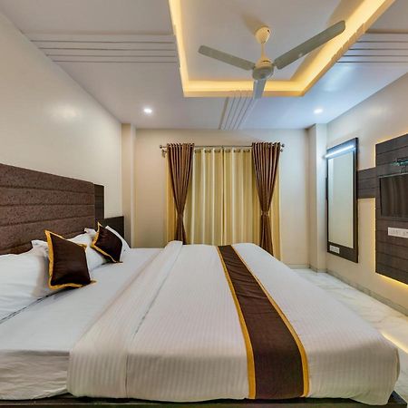 Hotel Aatithya Satkar Near Mahalaxmi Temple Kolhapur Esterno foto