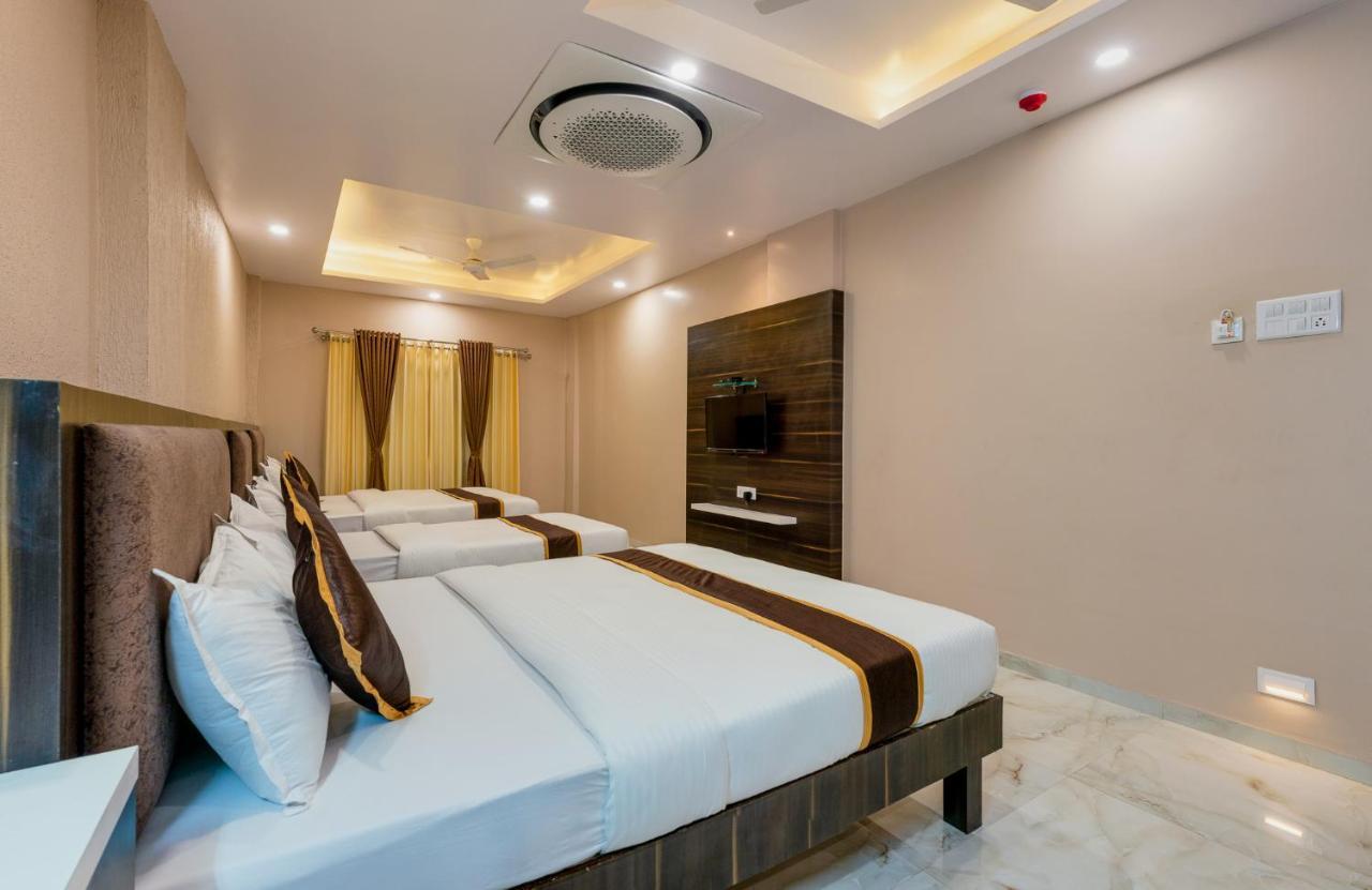 Hotel Aatithya Satkar Near Mahalaxmi Temple Kolhapur Esterno foto