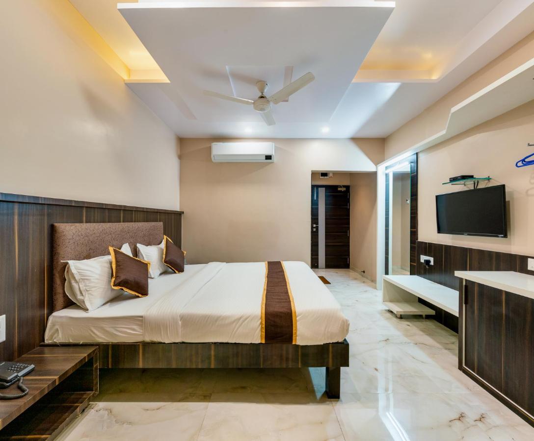 Hotel Aatithya Satkar Near Mahalaxmi Temple Kolhapur Esterno foto